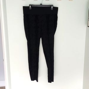 Nygard Velvet Snakeskin Leggins